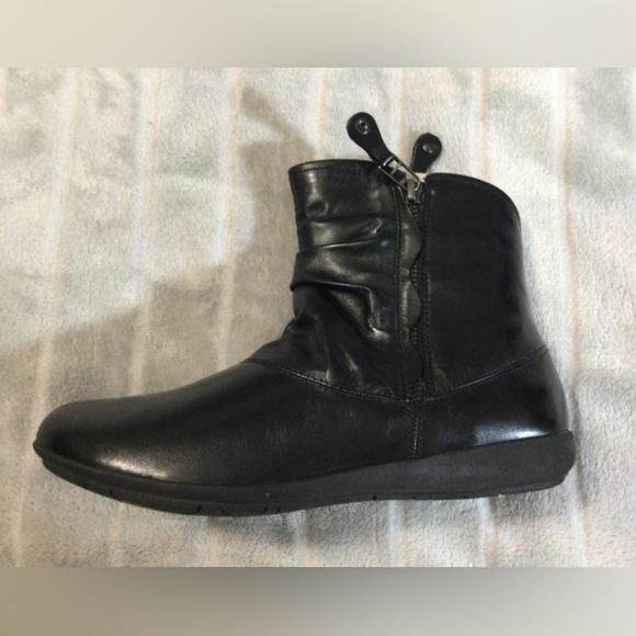 Josef Seibel Faye 5 Black Leather Ankle Boot EU 37 US 6 to 6.5 - Picture 9 of 11